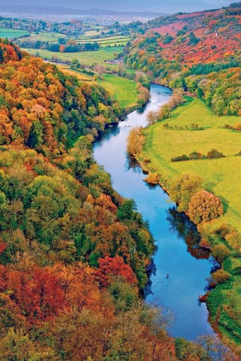 Autumn colour in the Wye Valley, seen from Symonds Yat Rock Wye Valley, England Countryside, Forest Of Dean, Leaf Peeping, Hereford, Aerial Photo, Scotland Travel, English Countryside, Activities To Do