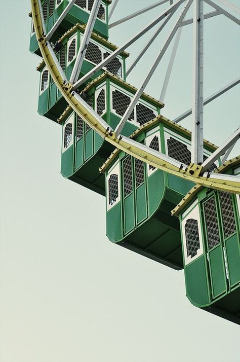 Green And White, Ferris Wheel, Fair Grounds, Wheel, Green, White