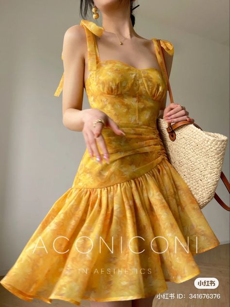 Wedding Guest Outfit Yellow, Mui Mui Outfits, Pretty Feminine Outfits, Sun Clothes Aesthetic, Hong Kong Outfit Ideas, Grey Dress Outfit Wedding Guest, Sun Outfit Aesthetic, Sun Inspired Dress, Yellow Aesthetic Dress