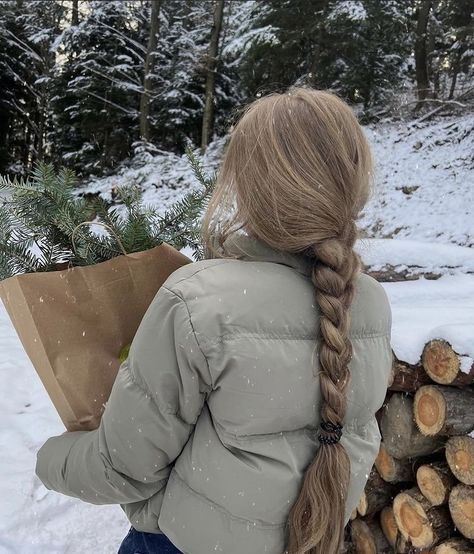 Winter Princess, 사진 촬영 포즈, Winter Inspo, Cosy Christmas, I Love Winter, Winter Love, Christmas Feeling, Winter Girls, Winter Pictures