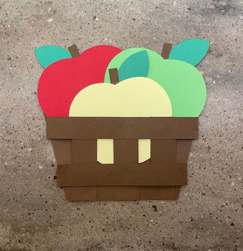 Basket Of Apples Craft, Construction Paper Basket, Apple Construction Paper Craft, Apple Basket Craft Preschool, Apple Basket Craft, Apple Crafts For Toddlers, Paper Apple Craft, Apples Craft, Cardstock Paper Crafts