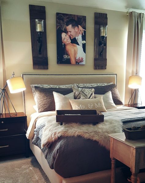 Husband Wife Room Ideas, Room Ideas Husband And Wife, Small Couples Bedrooms, Room Ideas For Husband And Wife, Apartment Ideas Couples, His And Her Bedroom Ideas Couple Decor, Married Couple Bedroom Design, Married Couple Bedroom Decor Ideas, Husband And Wife Room Ideas Master Bedrooms