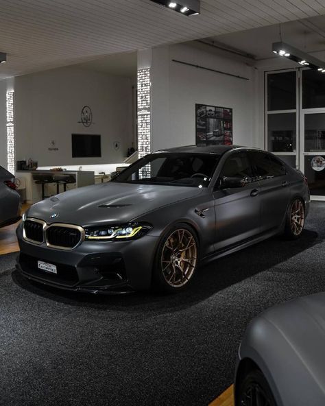 BMW M5 CS🇩🇪 BMW M5 CS🇩🇪 Bmw M5 Cs, M5 Cs, T Max 530, M Power, Dream Cars Bmw, Bmw M Power, Bmw I, Lovely Car, Lux Cars