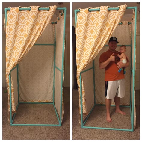 LuLaRoe Dressing Room. Made with PVC pipe. Cost about $70 for everything including the curtains. Hunky husband not included. Lularoe Room, Portable Dressing Room, Pvc Projects, The Curtains, Mobile Boutique, Craft Show Displays, Changing Room, Boutique Interior, Lula Roe Outfits