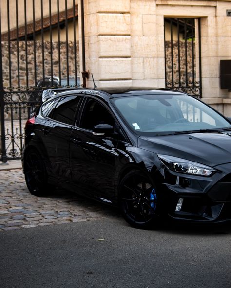 Ford FOCUS RS MK3 🔵⚫️ #carporn #ford #focusrs #focusrsmk3 #recaro Focus Rs Mk3, Ford Focus Mk3, Ford Focus 3, Ford Focus Rs, Focus Rs, Ford Focus St, Minecraft City, Street Racing Cars, Street Racing