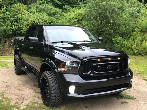 Black Ram Truck, Dodge Laramie, Ram 2014, Ram 1500 Custom, Dodge Diesel Trucks, Dodge Diesel, Dropped Trucks, Custom Pickup Trucks, Dodge Muscle Cars