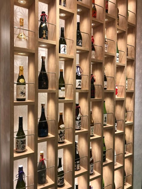 Wine House Design, Shelves For Bottles, Zigarren Lounges, Wine Store Design, Wine Wall Display, Wine Shop Interior, Wine Bar Design, Home Wine Bar, Hangout Space