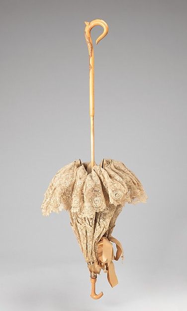 Parasol 1880-90 Lace Parasol, Antique Fans, Estilo Shabby Chic, Vintage Umbrella, Brooklyn Museum, 파티 드레스, Under My Umbrella, Umbrellas Parasols, Costume Collection