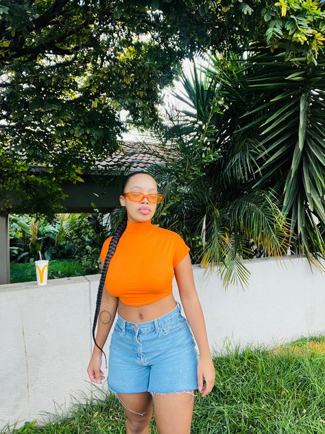 Orange aesthetic black girl
Lepang Aphiri
Denim shorts black girl Hair Natural Color, Straight Human Hair Bundles, Ponytail Bun, Hair Frizz, Swag Girl Style, Effortlessly Chic Outfits, Human Hair Bundles, Fashionista Clothes, Hair Straight