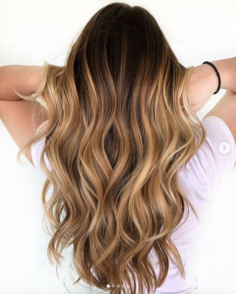 Haircut Styles, Honey Balayage, Honey Hair Color, Flot Makeup, Hair Color Caramel, Caramel Balayage, Balayage Blonde, Caramel Hair, Hair Ombre