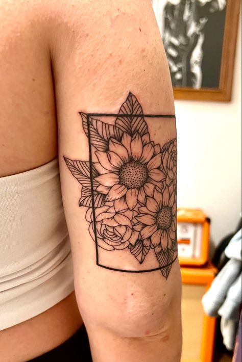 The 1975 box tattoo with 2 roses and 2 sunflowers on the back of the arm The 1975 Box Tattoo, Box Tattoo, Tattoo With Flowers, Artsy Tattoos, The 1975, Flower Tattoos, Tattoos And Piercings, I Tattoo, Tatting