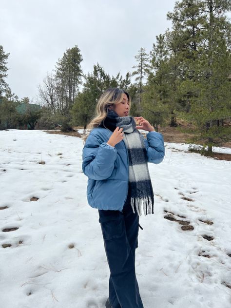 Blue Ski Jacket Outfit, Blue Winter Jacket Outfit, Blue Puffer Outfit, Scarf And Puffer Jacket, Blue Puffy Jacket Outfit, Light Blue Puffer Jacket Outfit, Navy Puffer Coat Outfit, Puffer Jacket Winter Outfit, Denim Puffer Jacket Outfit