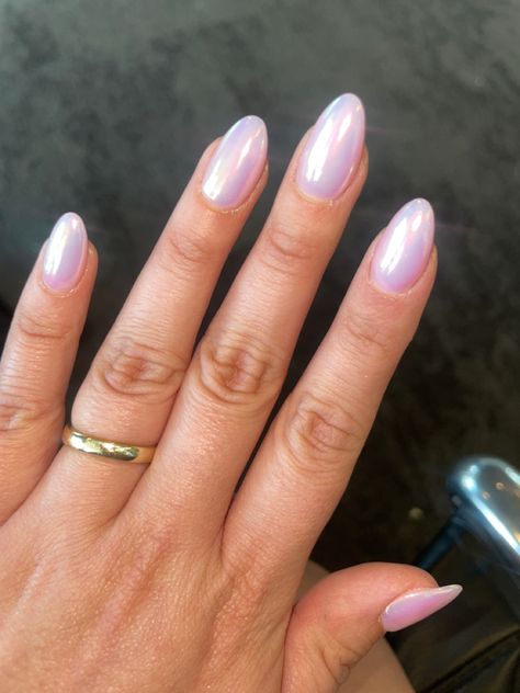 White Purple Chrome Nails, Light Purple With Chrome Nails, Shirt Chrome Nails, Milky Lavender Chrome Nails, Chrome Nails Pale Skin, Hoco Nail Ideas Purple, Chrome Nails Light Purple, Bubblegum Chrome Nails, Light Purple Chrome Nails French Tip