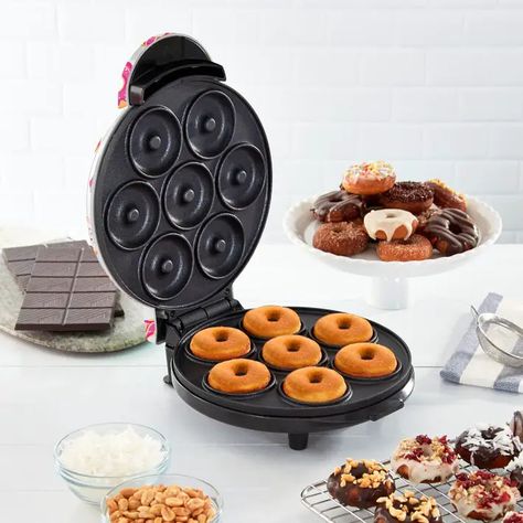 Classic Donut Recipe, Mini Donut Maker Recipes, Donut Maker Recipes, Mini Donut Maker, Mini Donut Recipes, Donut Makers, Mini Donuts Maker, Kid Friendly Breakfasts, Making Sweets