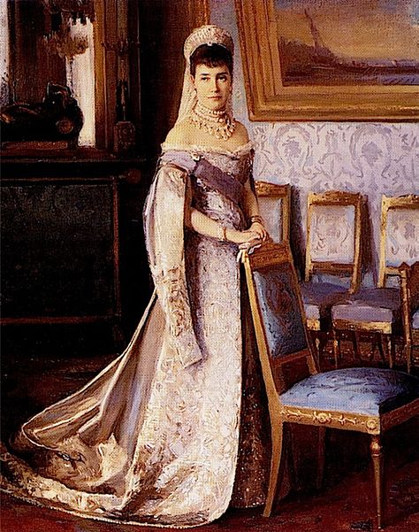 1900 Tsarina Maria Feodorovna. Schleswig Holstein, Haute Couture, Maria Feodorovna, Alexandra Feodorovna, Queen Alexandra, Romanov Dynasty, Court Dresses, Tsar Nicholas, Romanov Family