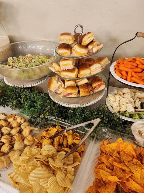 Fall Food Baby Shower Ideas, Baby Shower Snack Table Ideas, Baby Shower Stations Ideas, Finger Foods Party Ideas, Little Pumpkin Baby Shower Ideas Food, Finger Food For Gender Reveal Party, Shower Foods Baby, Finger Food Table Set Up, Baby Shower Snack Ideas Finger Foods