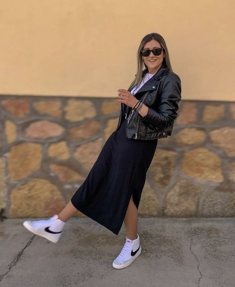 [SponsoredPost] 20 Great Nike Blazers For Women Outfits Tricks To Find Out In No Time #nikeblazersforwomenoutfits Nike Mids Women, Nike Mids Outfit, Nike Blazers Work Outfit, Nike Blazer Teacher Outfit, Black Dress With Nike Blazers, Nike Blazer Outfit Womens Winter, Sneakers And Work Outfit, Nike Blazer Work Outfit, Fits With Blazers Shoes