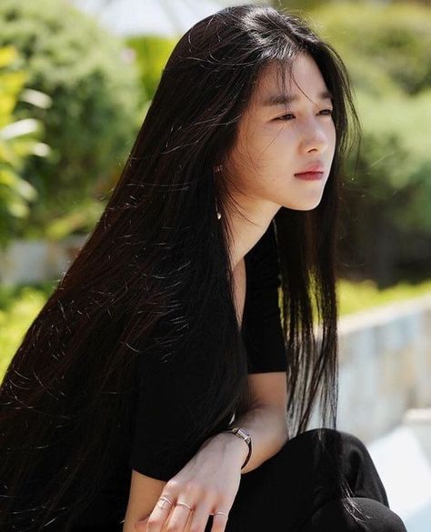 Seo Ji Hye, Seo Ye-ji, Boracay, Long Black Hair, Korean Actresses, Actor Model, Korean Beauty, Serie Tv, Korean Girl