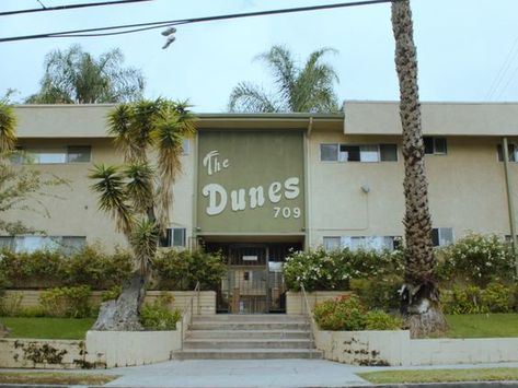 The Dunes Apartment Complex from HBO's 'Insecure' Los Angeles, Insecure Show, Baldwin Hills, Leimert Park, Inglewood California, Location Map, The Hollywood Reporter, The Dunes, Modern Buildings