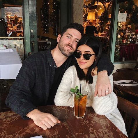 Sazan Hendrix, Restaurant Pictures, Couple Selfies, Couple Picture Poses, Cute Couple Poses, Photo Poses For Couples, Cute Couples Photos, Relationship Goals Pictures, Cute Couple Selfies