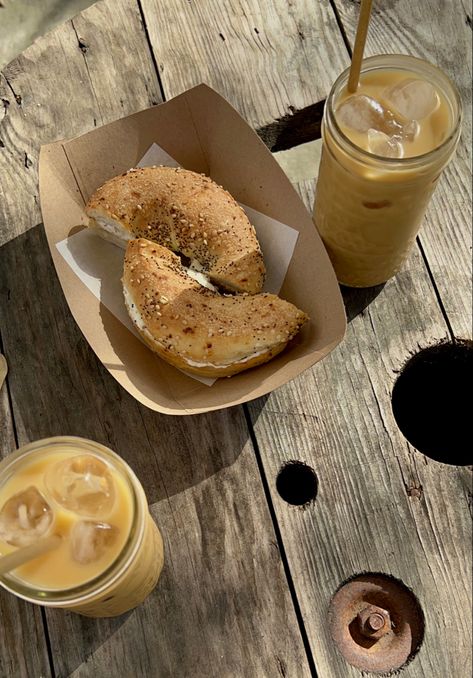 Iced Coffee And Bagel Aesthetic, Bagel And Coffee Aesthetic, Bagel Aestethic, Bagel Shop Aesthetic, Oatmilk Latte, Coffee Shop Date, Coffee Content, Garlic Cream Cheese, Bagel Breakfast