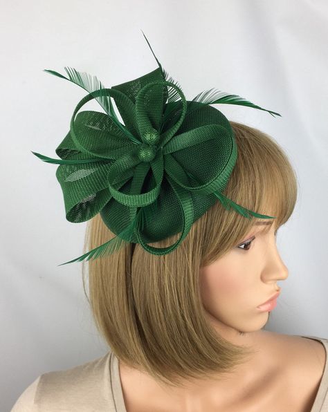 Facinators Wedding, Fascinators For Weddings, Green Wedding Hair, Royal Blue Fascinator, Forest Green Wedding, Ascot Ladies Day, Purple Fascinator, Green Fascinator, Ascot Races