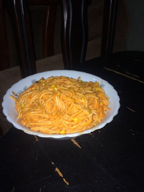 Dominican Spaghetti Recipes, Dominican Dinner, Dominican Spaghetti, Fried Cheese, Cheese Fries, Spaghetti Pasta, Spaghetti Recipes, Cooking Instructions, Sweet Corn