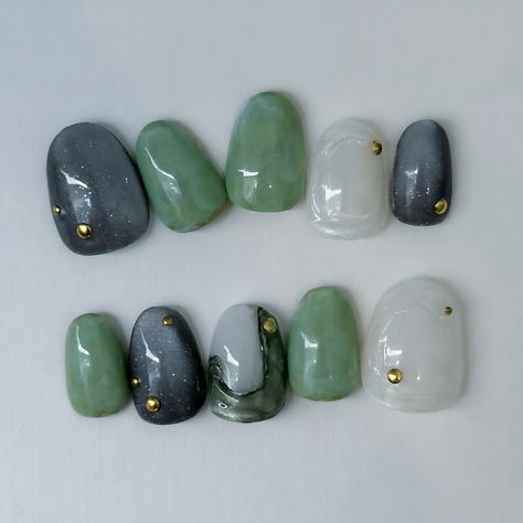 Nail Studio, Nail Sizes, In Design, Press On Nails, Nail Inspo, Nail Art, Hand Painted, Nails, Green