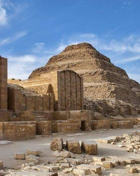 Pyramid Of Djoser, Ancient Egyptian Architecture, Pyramids Egypt, Step Pyramid, Marsa Alam, Empire Romain, The Pyramids, Visit Egypt, Egypt History