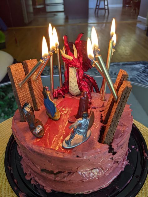 Dnd Birthday Cakes, Nerdy Birthday Party, Dnd Birthday Party Decorations, Dnd Themed Birthday Party, Dnd Birthday Cake, Dnd Birthday Party Ideas, Dnd Desserts, Dnd Snack Ideas, D&d Party Ideas