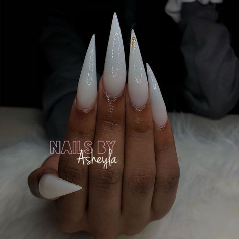 Stiletto Nails Milky White, Long Milky White Nails, Milky White Stiletto Nails, White Stiletto Nails, Acrylic Nails Stiletto, Era Aesthetic, Healing Era, Summer Acrylic, Sharp Nails