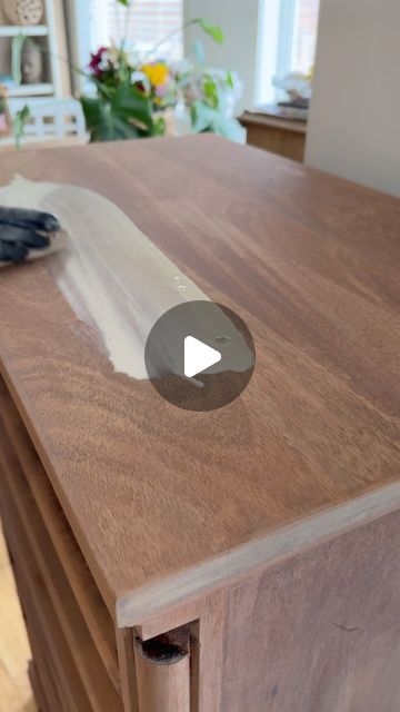 Dorota Kamilla Kwolek | furniture artist | tips& ideas on Instagram: "The best paint wash to remove red undertones from your project? Cathedral Taupe and Algonquin from @fusionmineralpaint Stay tuned to see this makeover of a red mahogany antique dresser 🤗 🌟save and share🌟 to save as many pieces as possible! #mahogany #mahoganyfurniture #furnituredesign #furnituremakeover #diy" Mahogany Furniture Makeover, How To Refinish Cherry Wood Furniture, Stains On Mahogany Wood, How To Lighten Mahogany Wood, Bleach Mahogany Wood, Furniture Artist, Mahogany Teakwood, Paint Wash, Mahogany Furniture