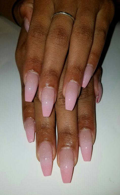 Pink Ombre Sns Nails, Pastel Pink Ombre Nails, Pink On Pink Ombre Nails, Light Pink Ombre Nails Coffin, Nude To Pink Ombre Nails, Sns Nails Ombre, Pink French Ombre Nails, Cloudy Pink Nails, Short Pink Ombre Nails