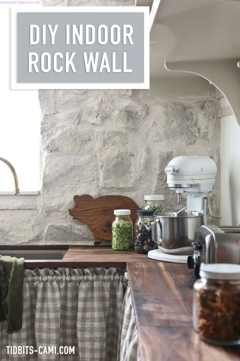 Diy Interior Stone Wall, Diy Stone Wall Interior, Faux Stone Wall Interior, Indoor Stone Wall, Stone Wall Ideas, Diy Stone Veneer, Interior Stone Wall, Faux Rock Walls, Fake Stone Wall