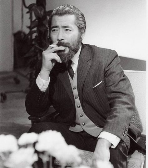 Toshiro Mifune, Japanese Film, Kendo, Classic Hollywood, Asian Men, Feature Film, Comedians, Movie Stars, Gq