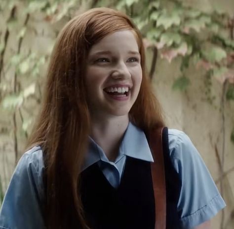 annalise basso fancasted as lily evans/potter Mauraders Face Claims, Pretty Faceclaims, Fruity Four, Nancy Steve, Marauders Cast, Steve Eddie, Marauders Fancasts, Annalise Basso, Young Harry Potter