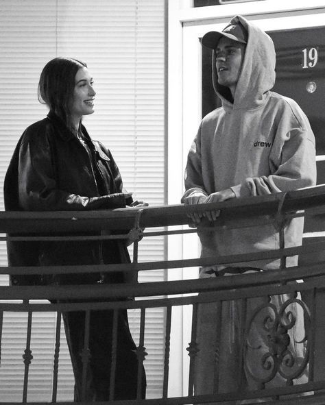 Hailey And Justin, Hailey Justin, Justin And Hailey Bieber, The Biebers, Justin And Hailey, Justin Hailey, Under Your Spell, Look Of Love, Hailey Rhode