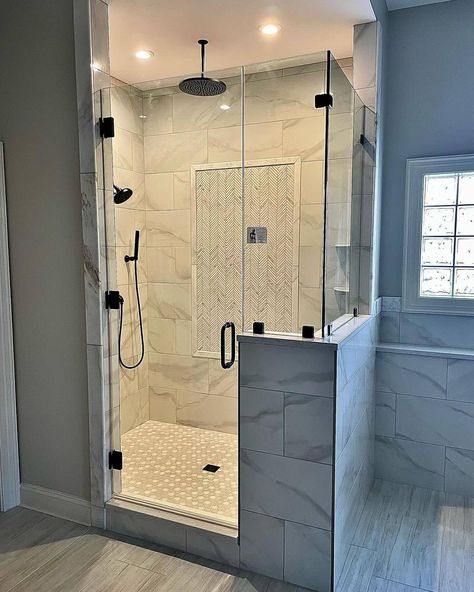 This post shows you the best small bathroom corner shower with half walls ideas to try today. Who knew a corner shower with half-walls could make such a huge difference in a space? I recently Half Glass Shower Wall, Half Wall Shower Ideas, Dark Grey Tile Bathroom, Stalls Ideas, Small Shower Stalls, Ideas For Small Bathroom, Half Wall Ideas, Corner Shower Stalls, Brown Tile Bathroom