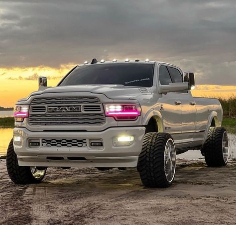 Dodge Laramie, Lifted Ram, Cummins Diesel Trucks, Diesel Pickup Trucks, Lifted Dodge, Dodge Diesel Trucks, Vintage Chevy Trucks, Chevy Duramax, Big Ford Trucks