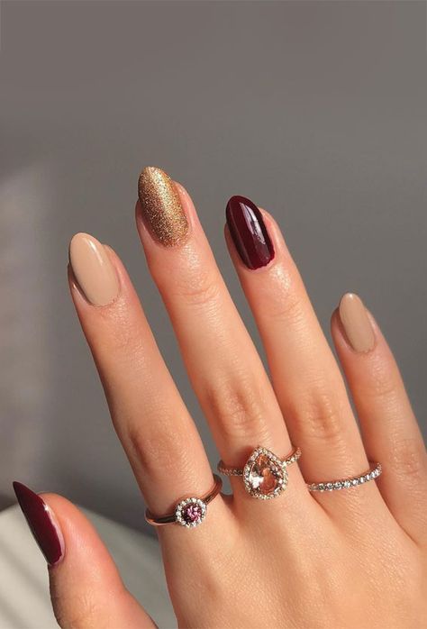 Autumn Nails, fall nails, autumn nail designs, Subtle Nails, Glam Nail Art, Autumn Nail Trends, Autumn French Manicure Short Nails November, Nails Monochrome, Nails Esthetic, Nails Subtle, Manicure Fall, Y2k Acrylic, Florida Fall, Autumn Manicure, Nails Abstract