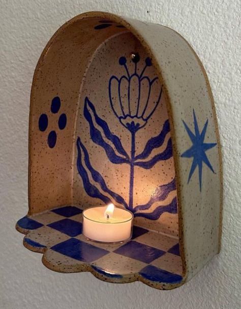 Ceramic Shrine Ideas, Air Dry Clay Altar, Candle Shrine, Clay Altar, Ceramic Altar, Shrines Art, Beginner Pottery, Cerámica Ideas, Ceramic Workshop