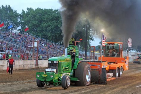 Family Vehicles, Tractor Pulls, Truck And Tractor Pull, Pulling Tractors, Truck Pulls, Tractor Pulling, Beaver Dam, Farm Photo, Sprint Cars