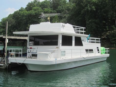 Small Houseboats For Sale, Pontoon Houseboats For Sale, Norris Lake Tennessee, Small Houseboats, Trailerable Houseboats, Pontoon Houseboat, House Boats For Sale, Floating Homes, Houseboat Living