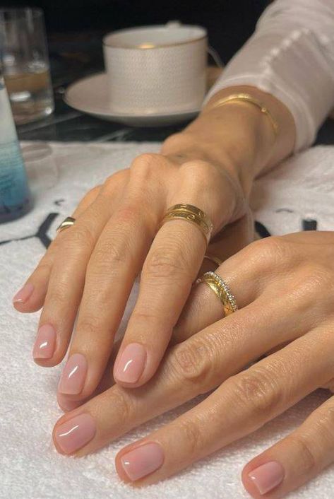 The 10 Best Nude Nail Polishes For Women in 2024 | Who What Wear UK Summer Nude Nail Colors, 2024 Manicure Trends, Shellac Nail Colors, Neutral Nail Color, Natural Nails Manicure, Essie Nail Colors, Milky Nails, Natural Nail Polish, Nail Color Trends