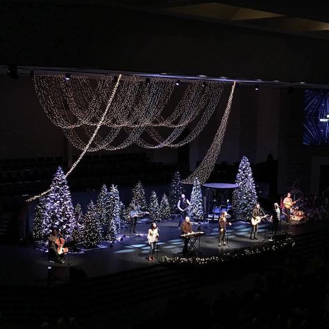 Pro Church Media on Instagram: “Christmas stage design inspiration from @heightsbaptist #prochurchmedia” Church Stage Christmas Decor, Church Christmas Decorations Stage, Christmas Decor Ideas Church, Christmas Stage Design Church, Christmas Stage Decor, Christmas Church Stage Design, Christmas Decor Church, Christmas Decor Ideas For Church, Christmas Stage Decorations