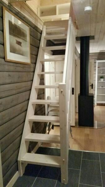 Cozy Apartment Decor, Tiny House Stairs, Attic Loft, Loft Stairs, Staircase Ideas, Bedroom Cozy, Attic Conversion, Attic Stairs, Window Seats