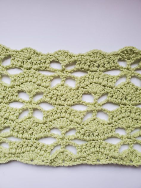 17 Crochet Stitches that Look Like Flowers - Couture, Victorian Stitch Crochet, Lacy Flower Crochet Stitch, Crochet Lace Flower Stitch, Mesh Flower Crochet Stitch, Flowy Crochet Stitch, Lace Crochet Flower, Flower Top Crochet Pattern, Flower Crochet Stitch Pattern