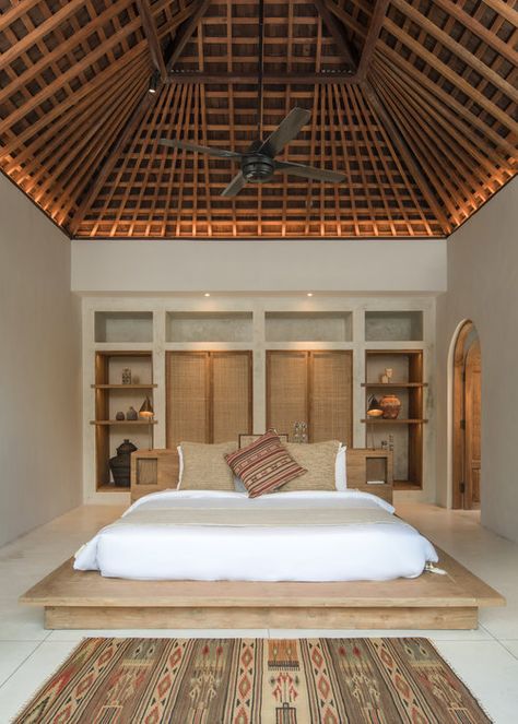 Japandi Style Bedroom, Bali Bedroom, Balinese Interior, Balinese Villa, Wallpapers For Living Room, Bali Style Home, Japandi Bedroom, Balinese Decor, Wallpaper For Living Room