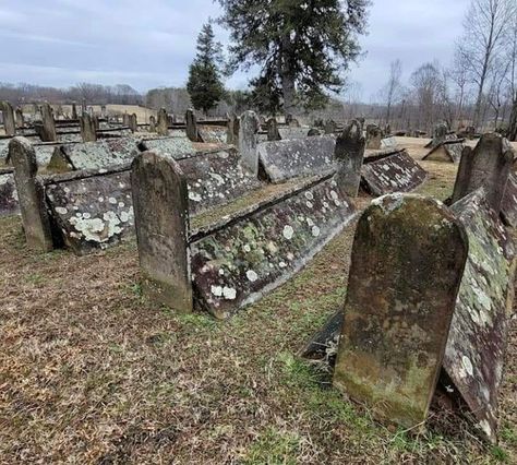 Sparta Tennessee, Victorian Style Homes, Cades Cove, Folk Style, Abandoned Places, Cemetery, Arkansas, Beautiful World, Alabama