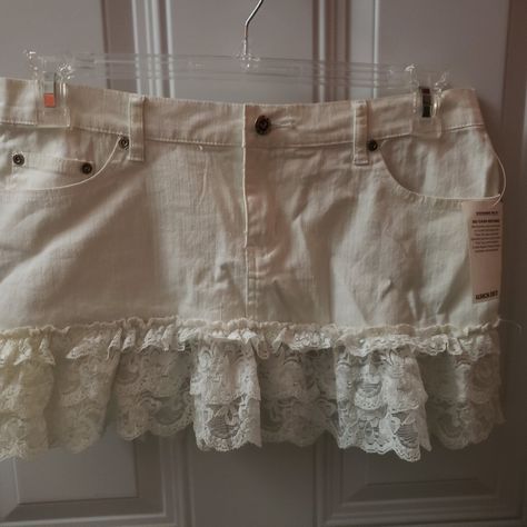 New Acid Blue Brand White Denim & Lace Skirt Juniors 11 Kawaii, Frilly Mini Skirt, Tokyo Clothes, Denim Upcycle Clothing, White Lace Skirt Outfit, Denim Mini Skirt Outfit, Burberry Skirt, Blue Skirts, White Pleated Skirt